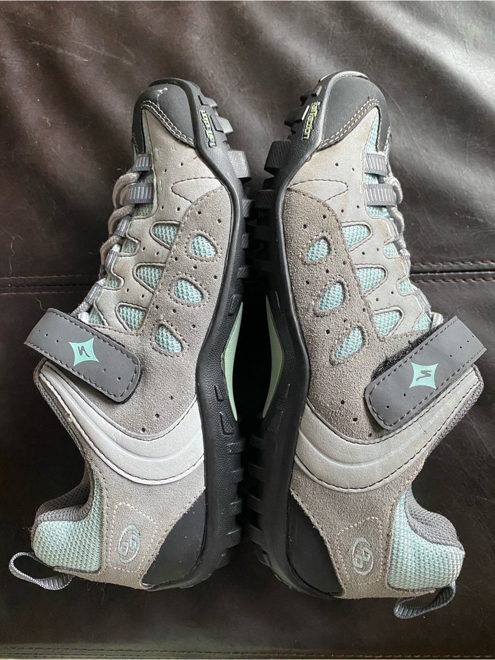 Specialized bike shoes, size 7.5